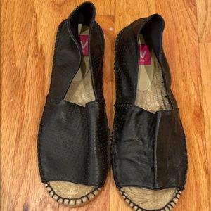 DV dolce vita women’s espadrilles ! Flat sandals